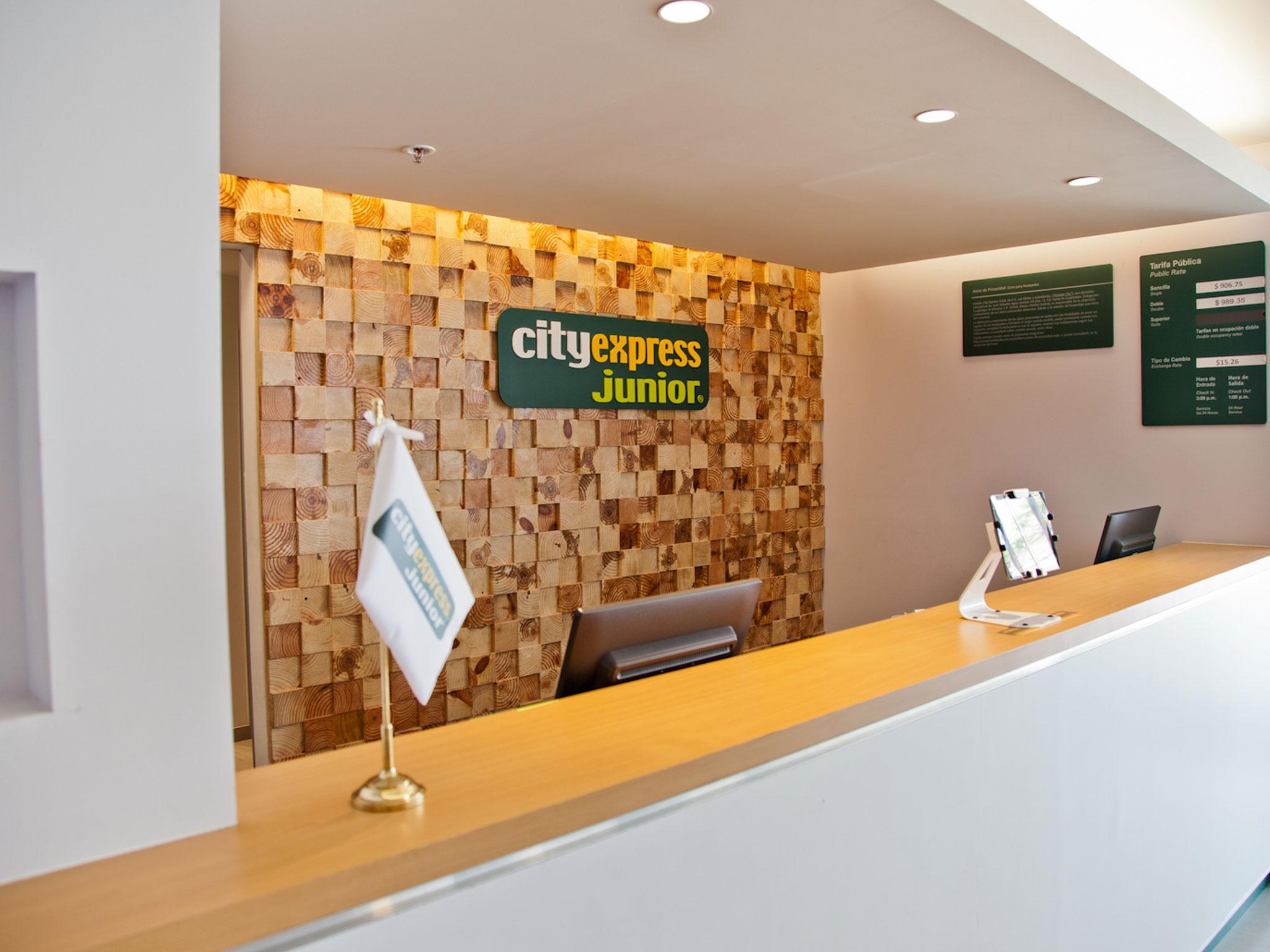 City Express Junior By Marriott Puebla Angelopolis Bagian luar foto