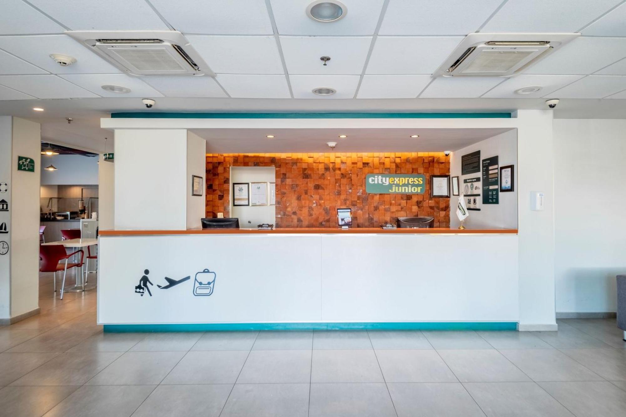 City Express Junior By Marriott Puebla Angelopolis Bagian luar foto