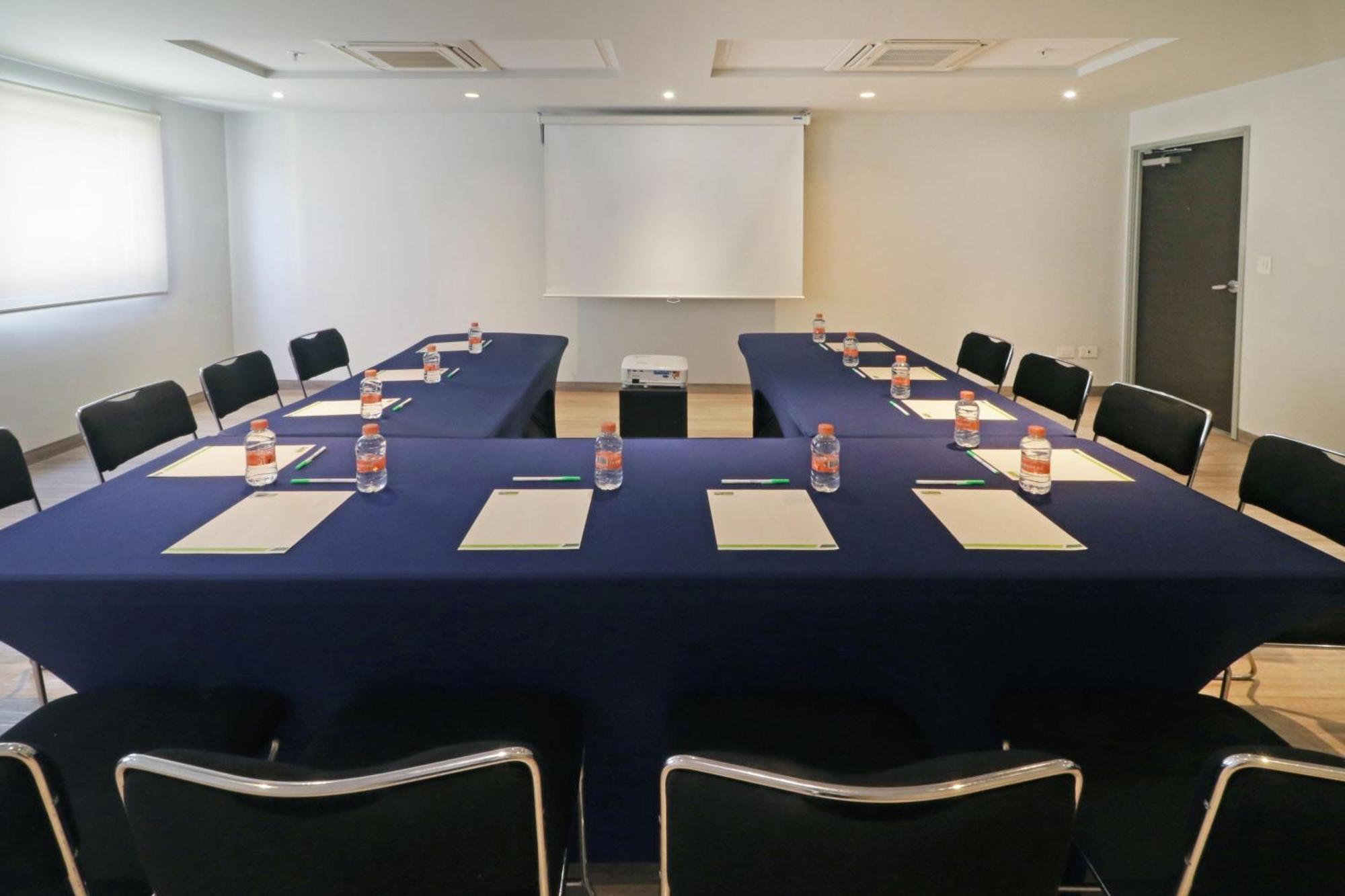 City Express Junior By Marriott Puebla Angelopolis Bagian luar foto