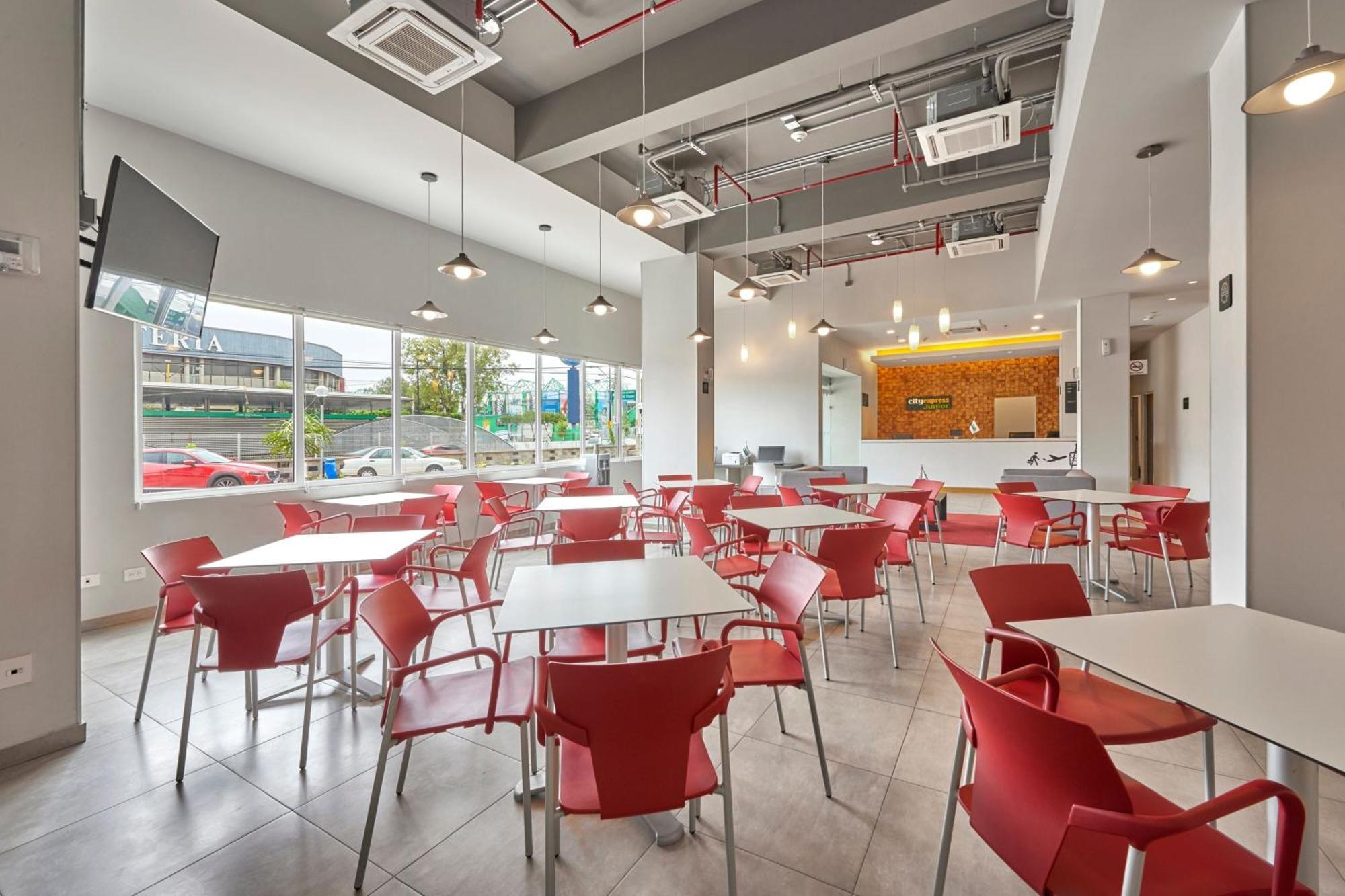 City Express Junior By Marriott Puebla Angelopolis Bagian luar foto