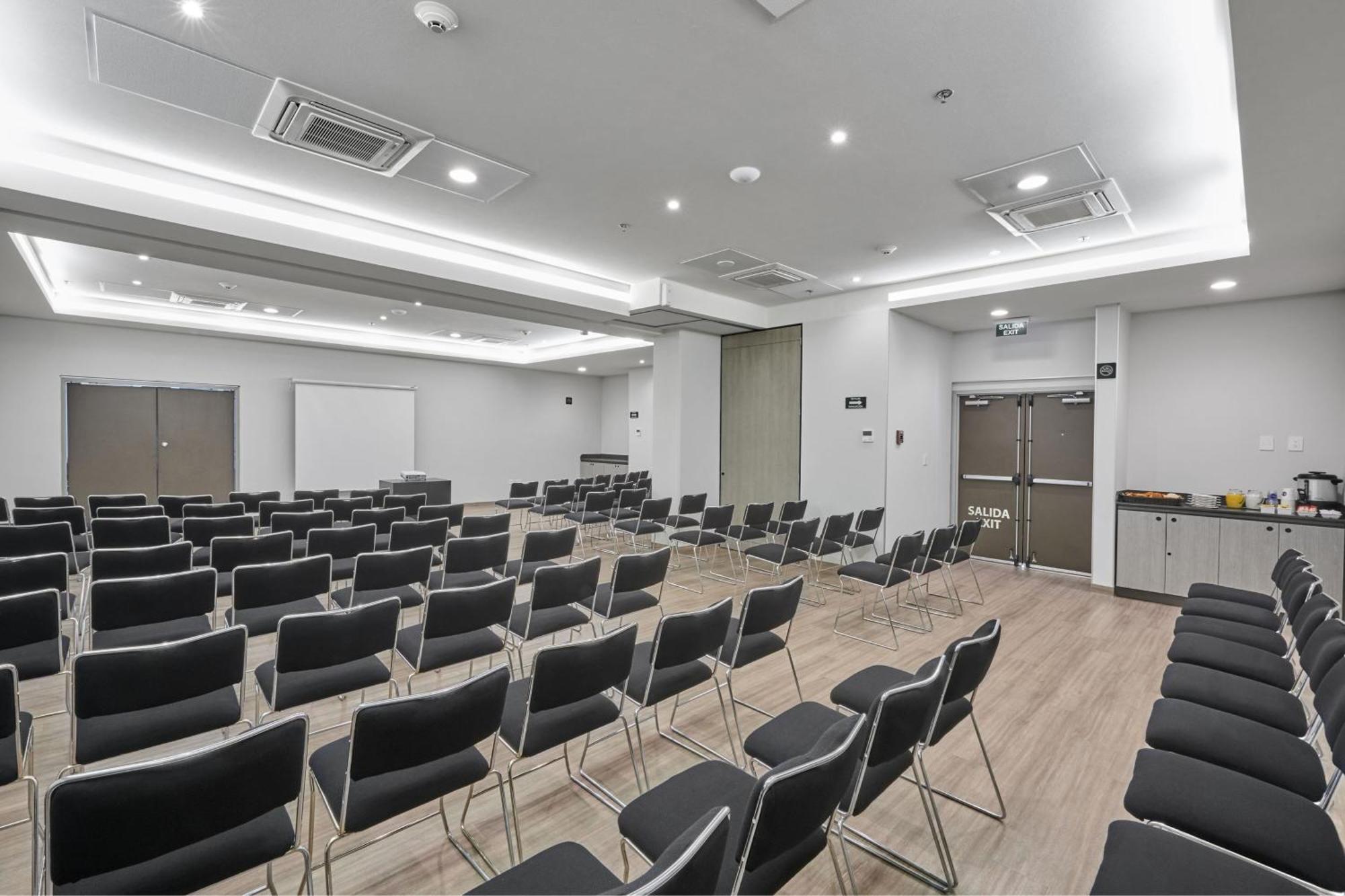 City Express Junior By Marriott Puebla Angelopolis Bagian luar foto