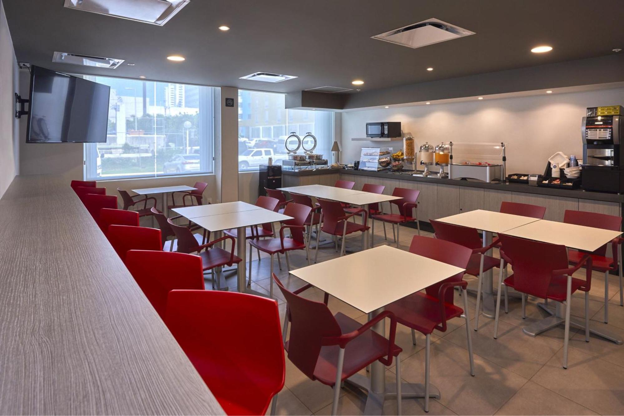 City Express Junior By Marriott Puebla Angelopolis Bagian luar foto