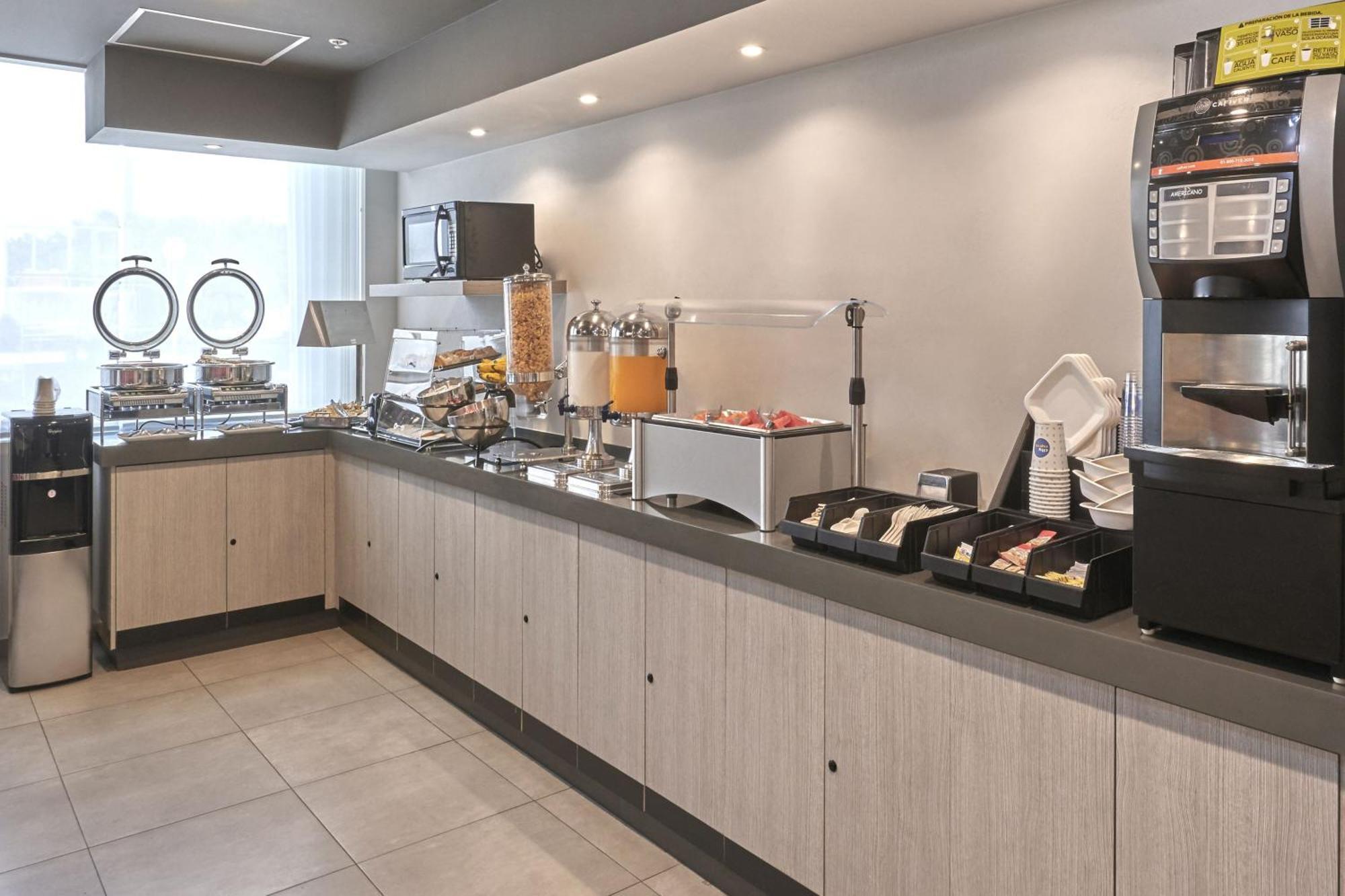 City Express Junior By Marriott Puebla Angelopolis Bagian luar foto