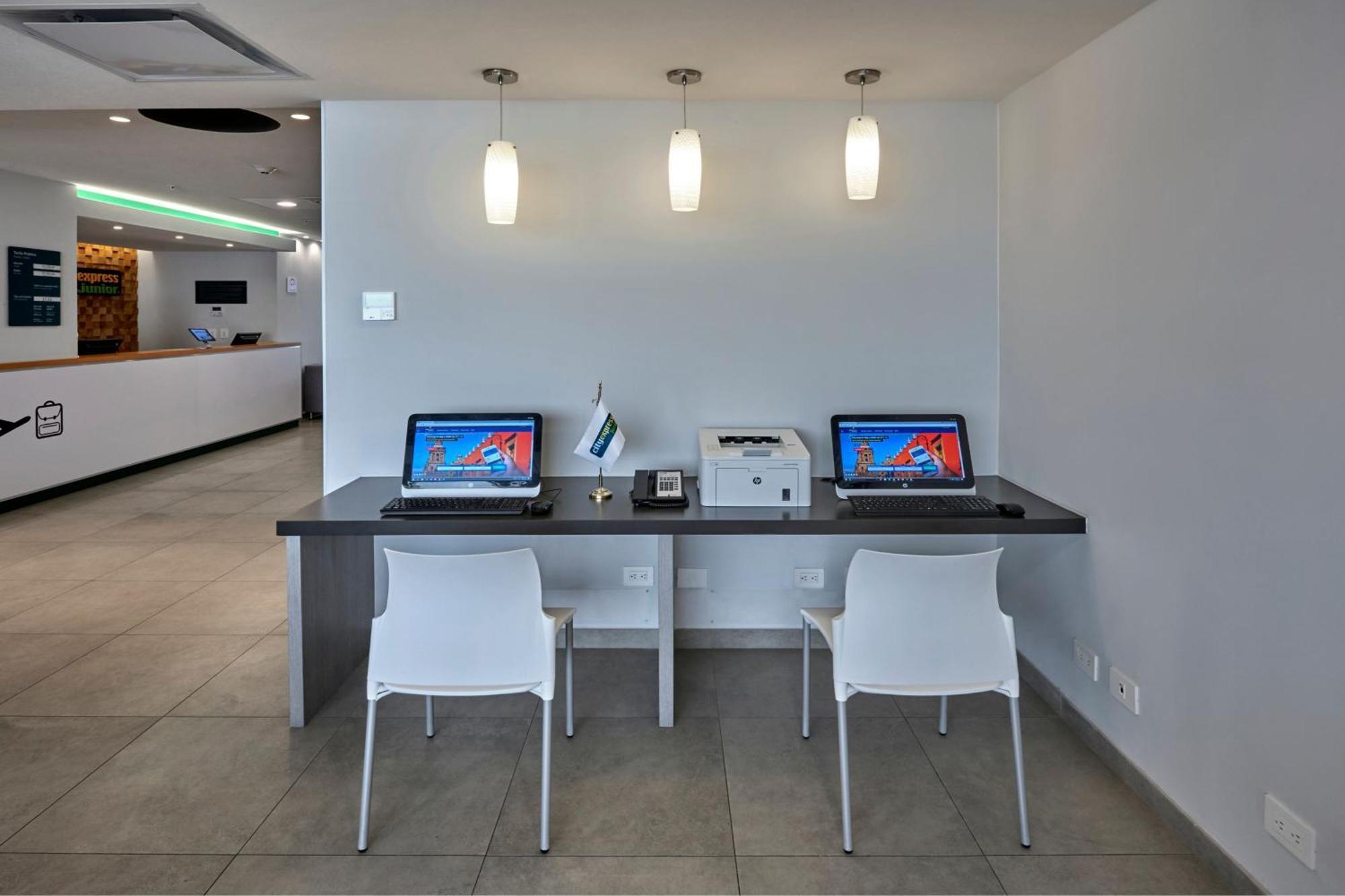 City Express Junior By Marriott Puebla Angelopolis Bagian luar foto
