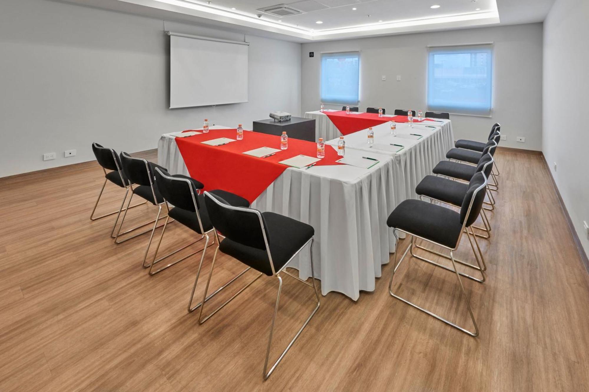 City Express Junior By Marriott Puebla Angelopolis Bagian luar foto