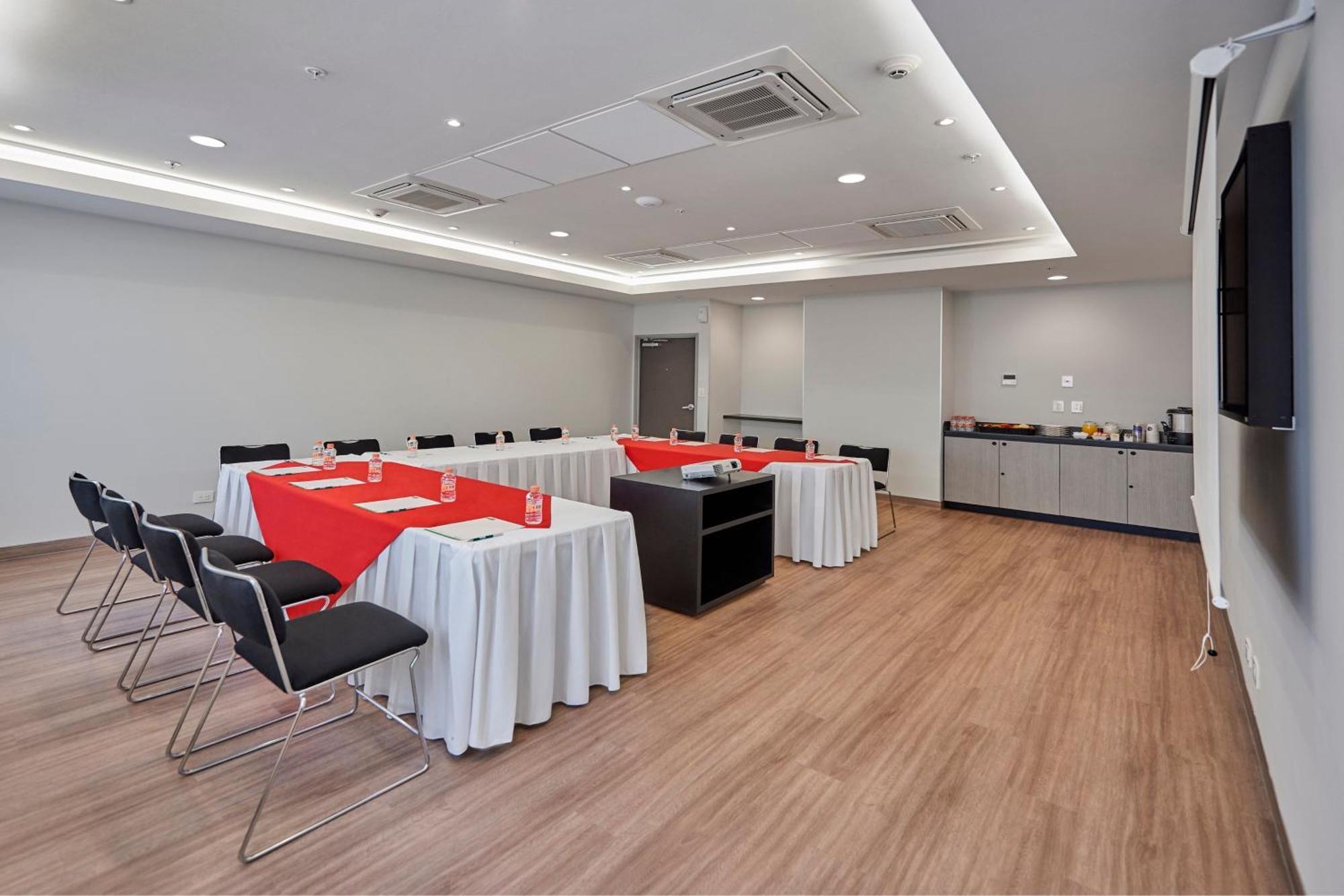 City Express Junior By Marriott Puebla Angelopolis Bagian luar foto