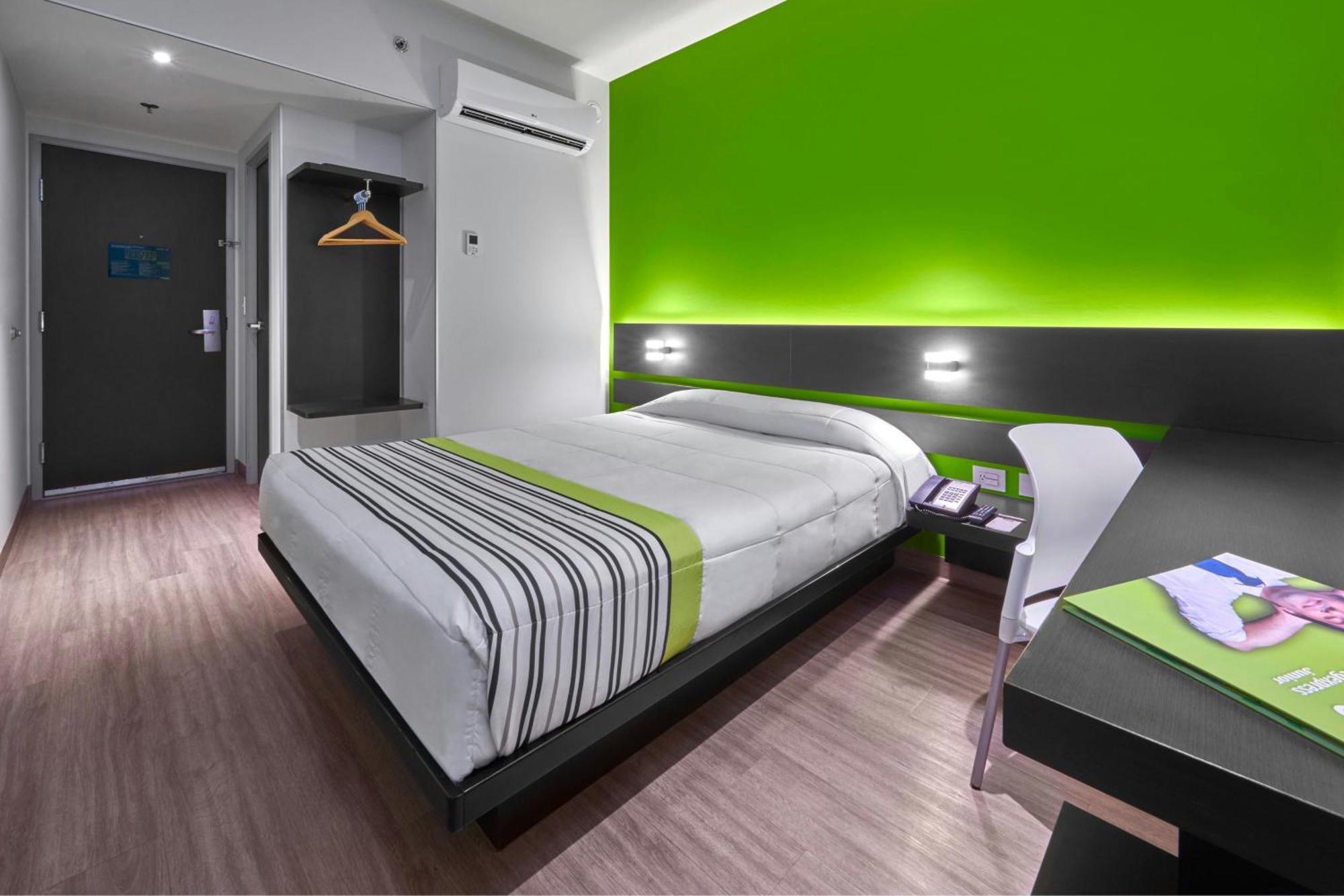 City Express Junior By Marriott Puebla Angelopolis Bagian luar foto