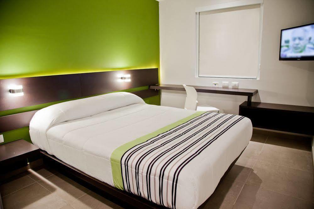 City Express Junior By Marriott Puebla Angelopolis Bagian luar foto